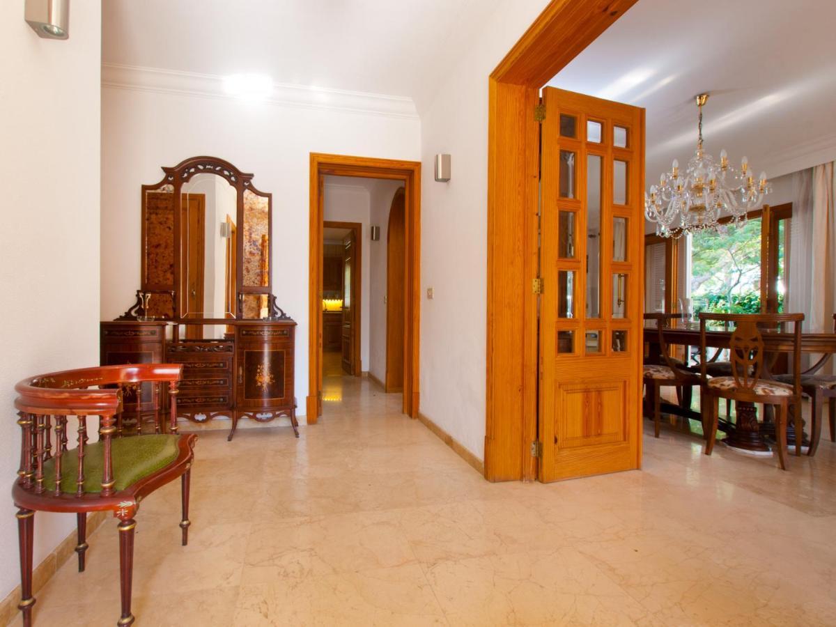 Villa Tita De Manresa, Con Jardines Y Vista Mar Алькудия Экстерьер фото