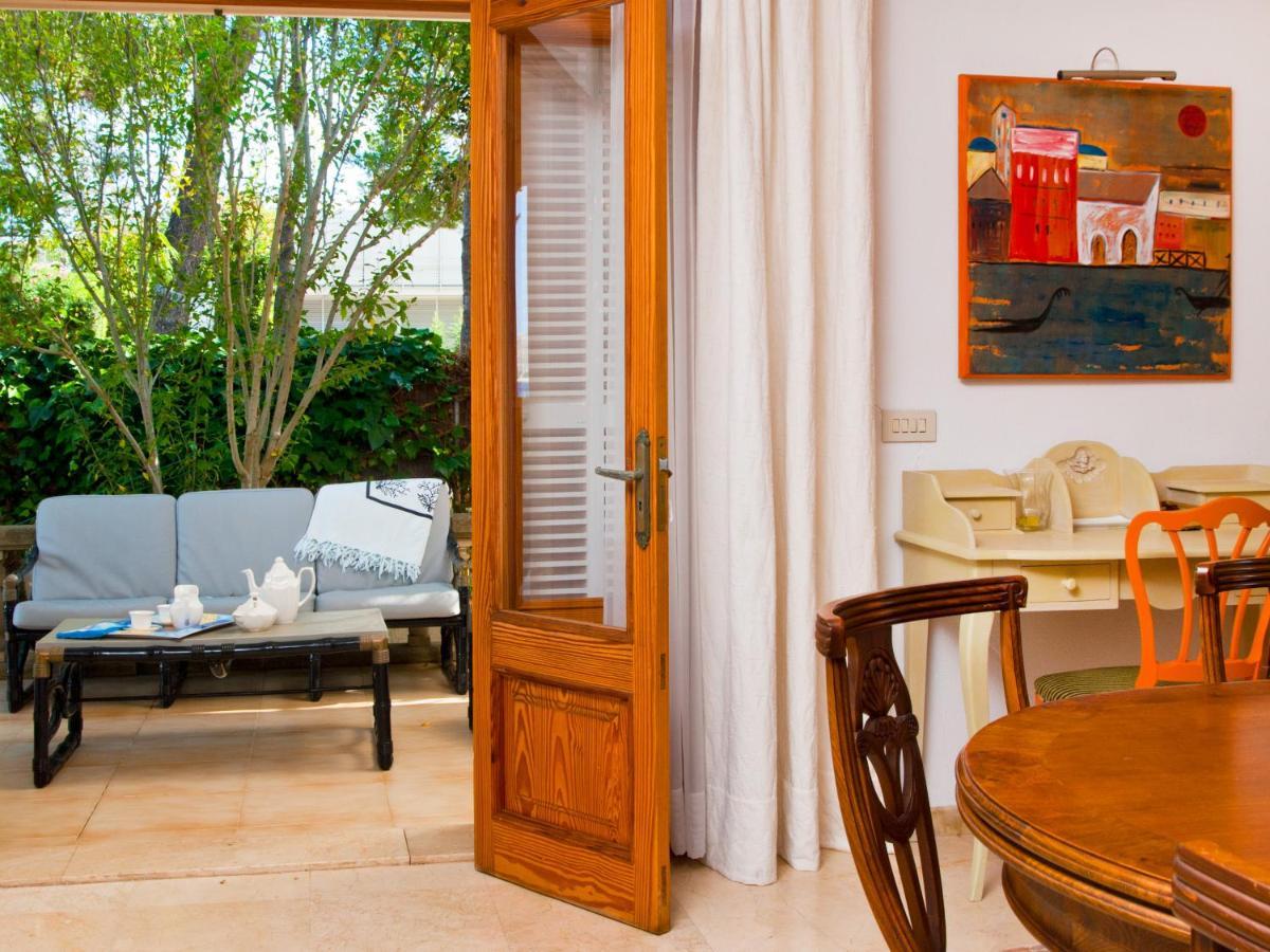 Villa Tita De Manresa, Con Jardines Y Vista Mar Алькудия Экстерьер фото