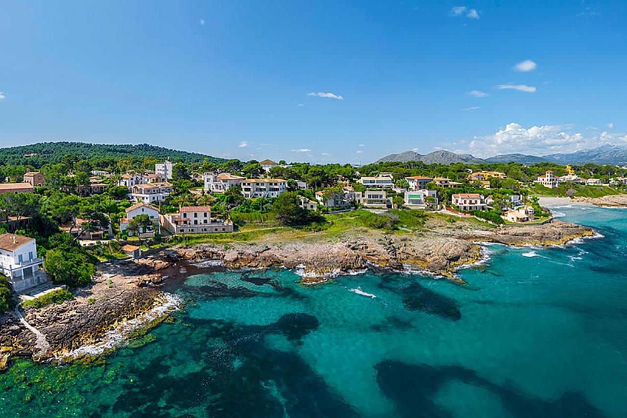 Villa Tita De Manresa, Con Jardines Y Vista Mar Алькудия Экстерьер фото